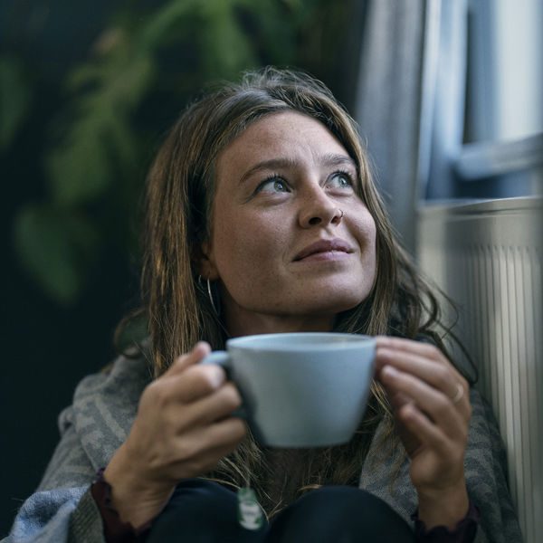 FF_ophør02.28_kvinde radiator.jpg