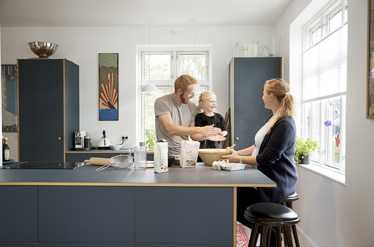 Familie bager