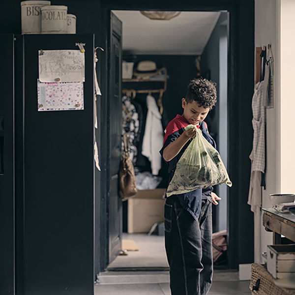 FF_ophør02.28_Dreng med madaffald (3).jpg